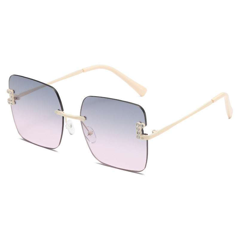 Damen modische quadratische Sonnenbrille mit zarten Designdetails Karnz