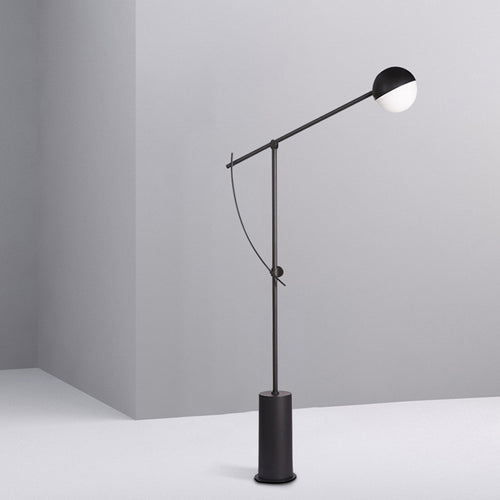 Verstellbare Bogenstehlampe mit stilvollem Design