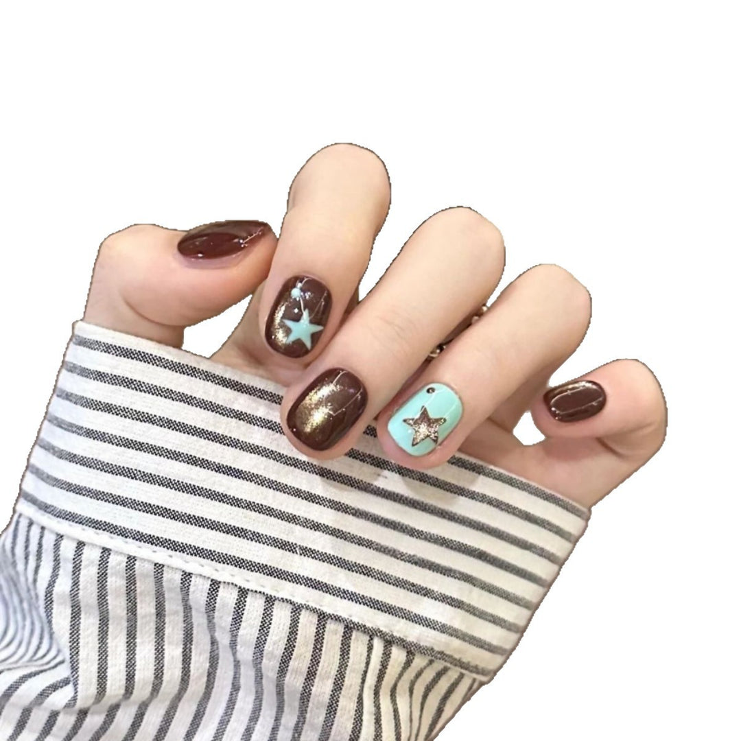 Kreative Nagelkunst Karnz