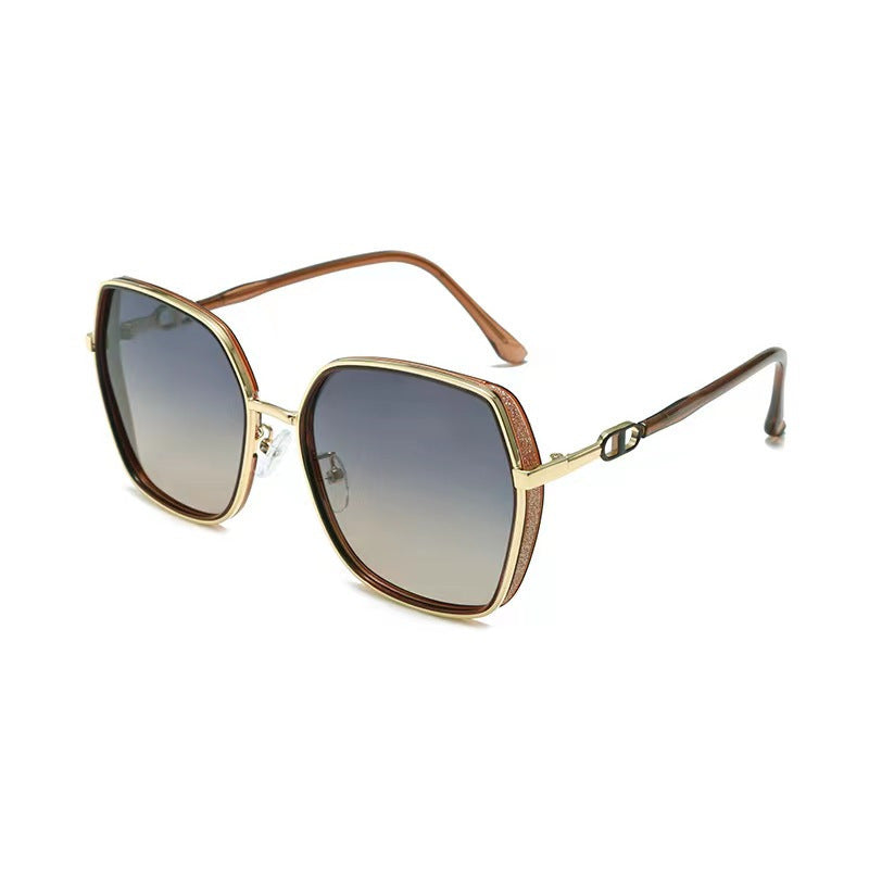Damen stilvolle Sonnenbrille im modernen Design Karnz