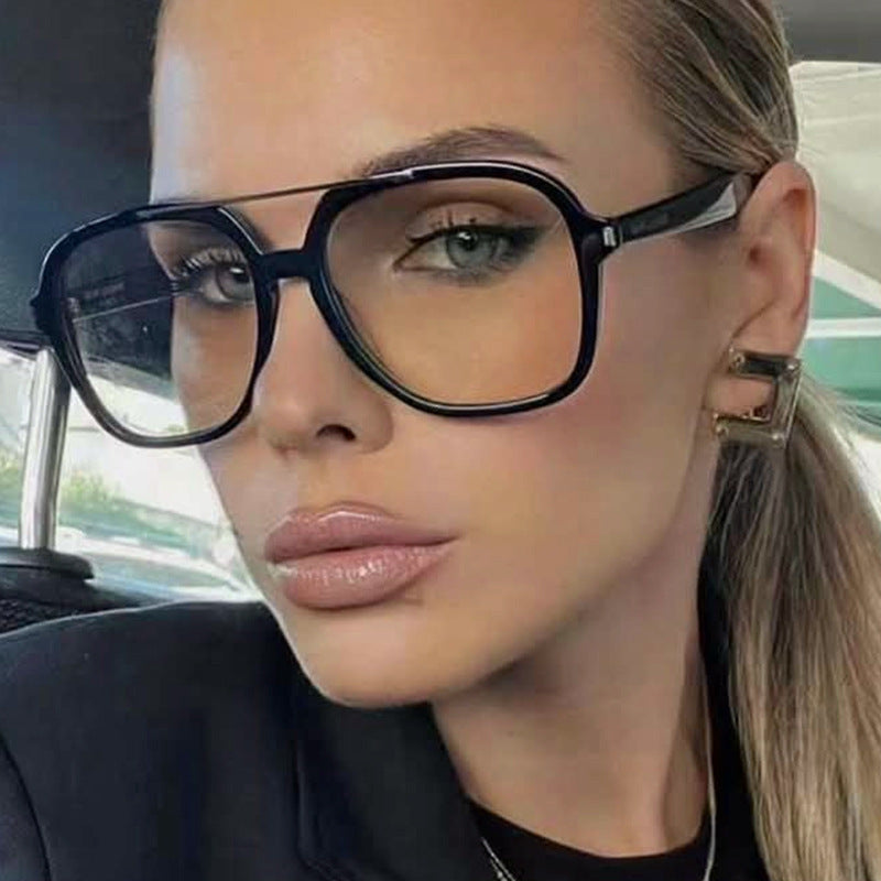 Damen quadratische Sonnenbrille mit schützendem UV-Filter und elegantem Rahmen Karnz