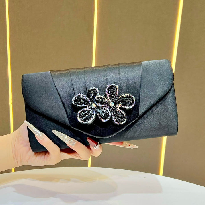 Elegante florale verzierte Clutch