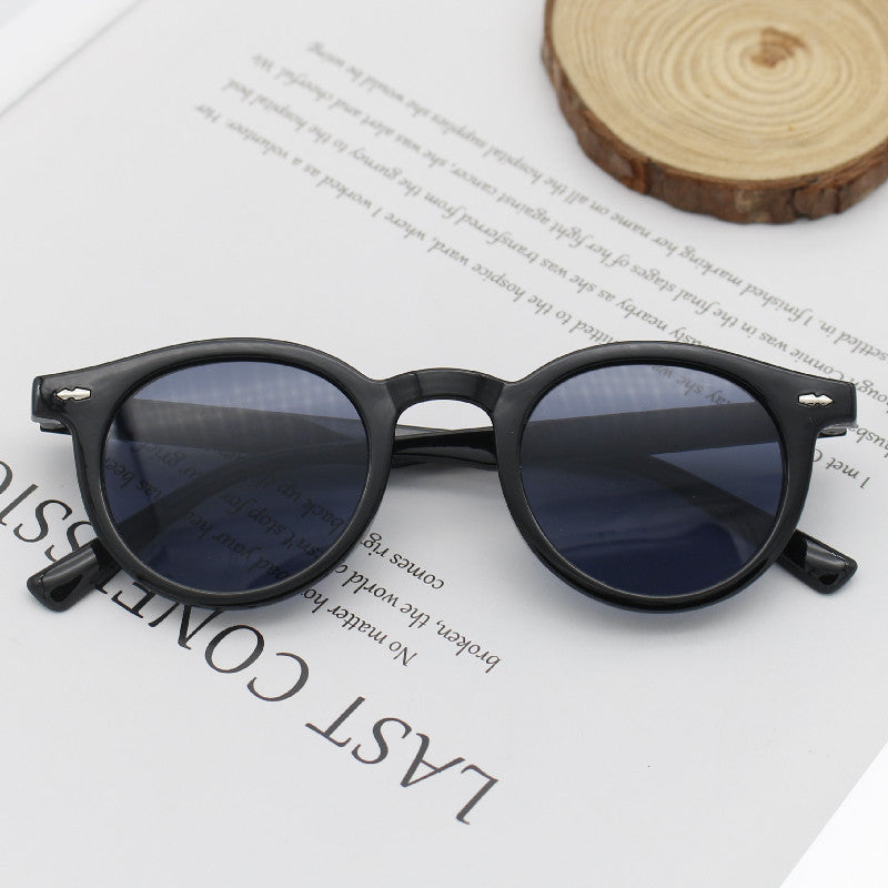Damen Runde Sonnenbrille mit elegantem Design Karnz