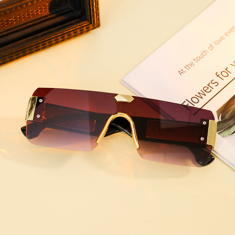 Damen geometrische Statement-Sonnenbrille Karnz