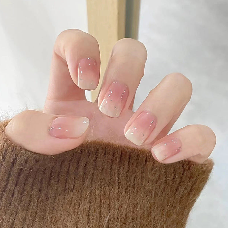 Elegante Ombre Druck-On Fingernagelspitzen mit funkelnden Akzenten