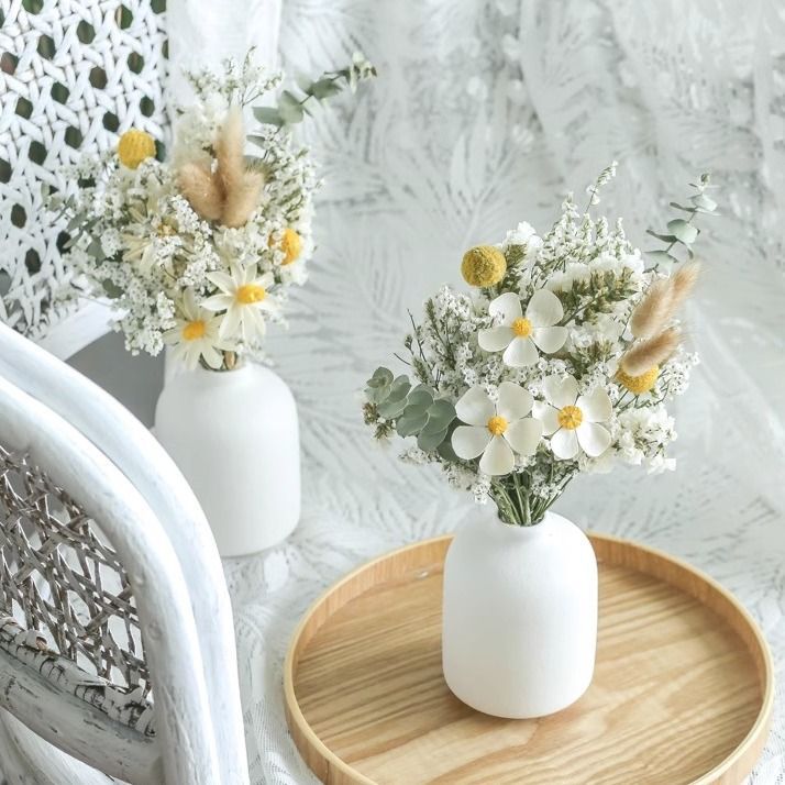 Natürlich getrocknetes Blumenstrauß Arrangement