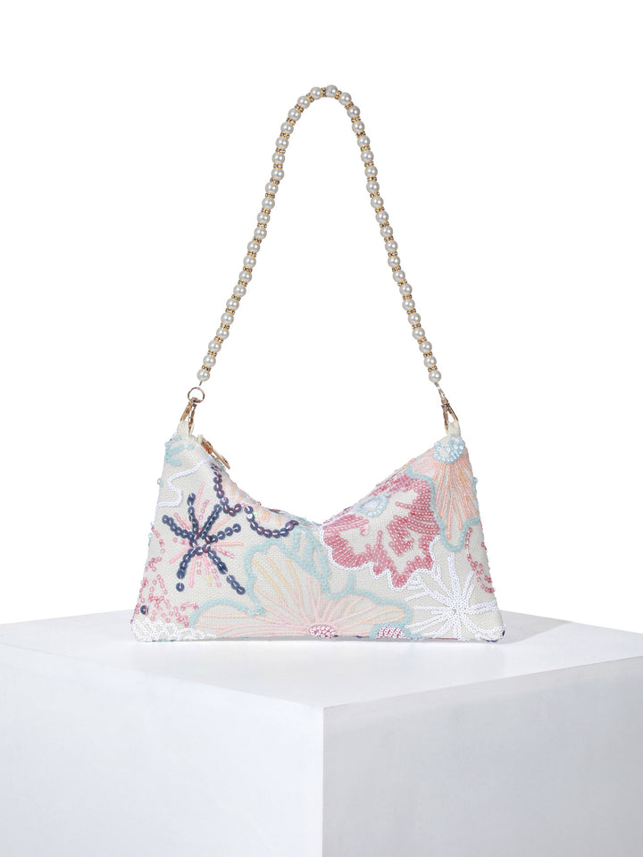 Blumengeschmückte Abendhandtasche