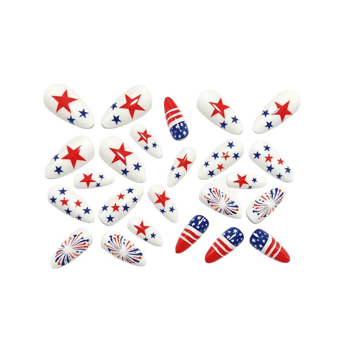 Kunstnägel mit Patriotischen Designs Karnz