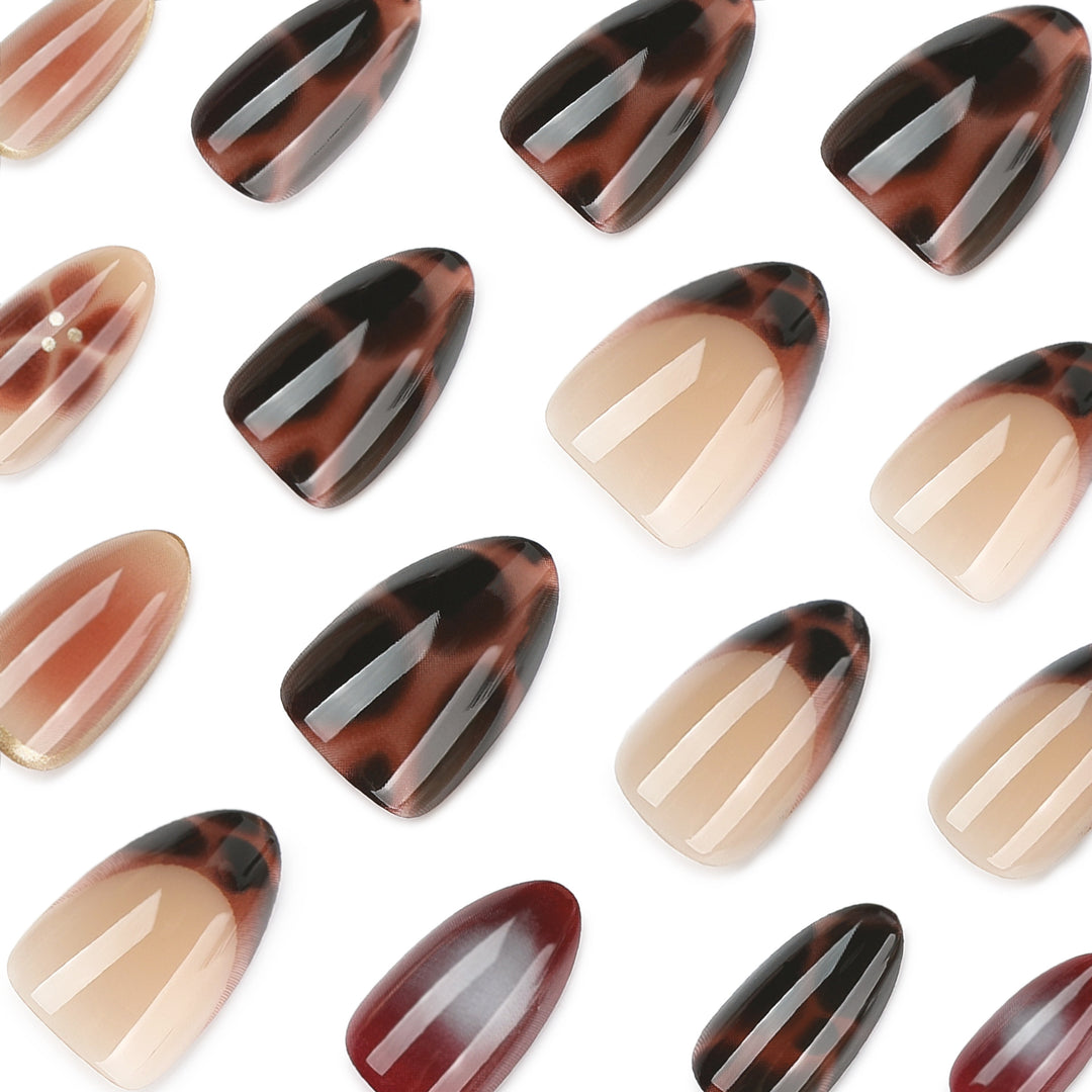 Glamouröse Acryl-Stiletto-Nägel mit elegantem Glitzer-Design Karnz