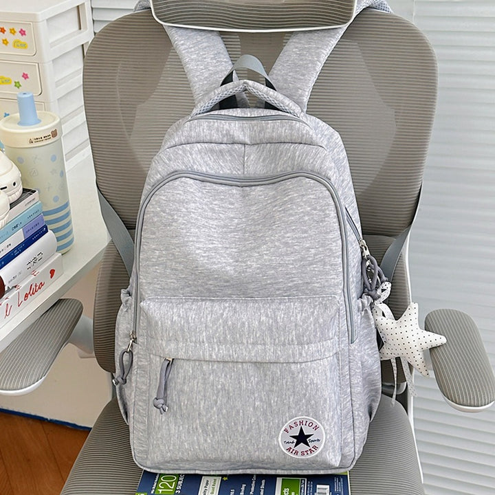 Leichtgewichtiger und trendiger Rucksack Karnz