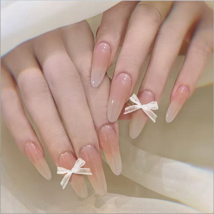 Kunstvolle Nageldesigns mit Katzenmotiv Karnz