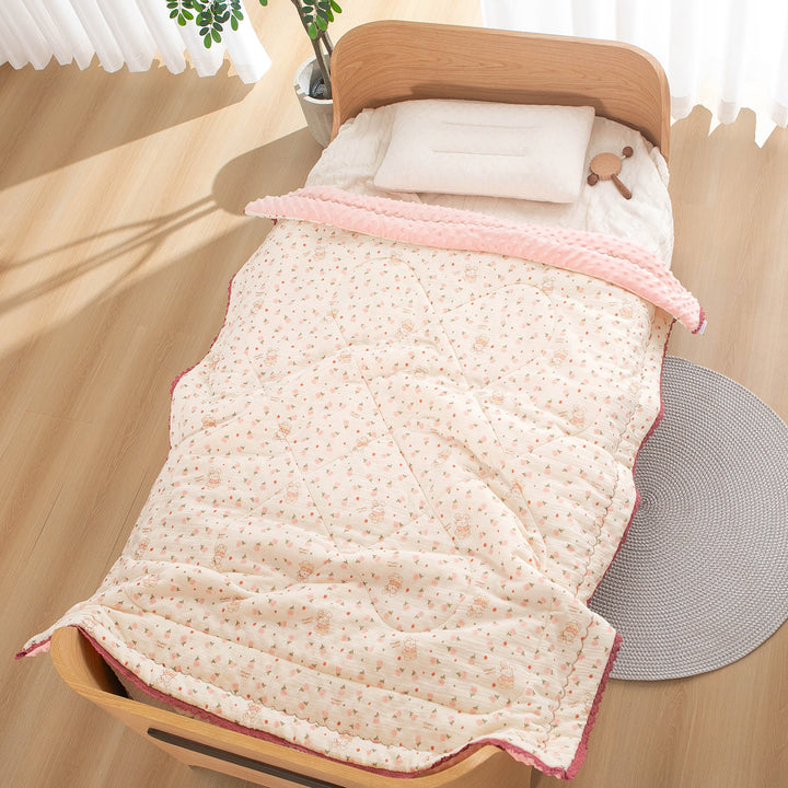 Damen Tagesdecke mit hochwertigem floralem Design Karnz