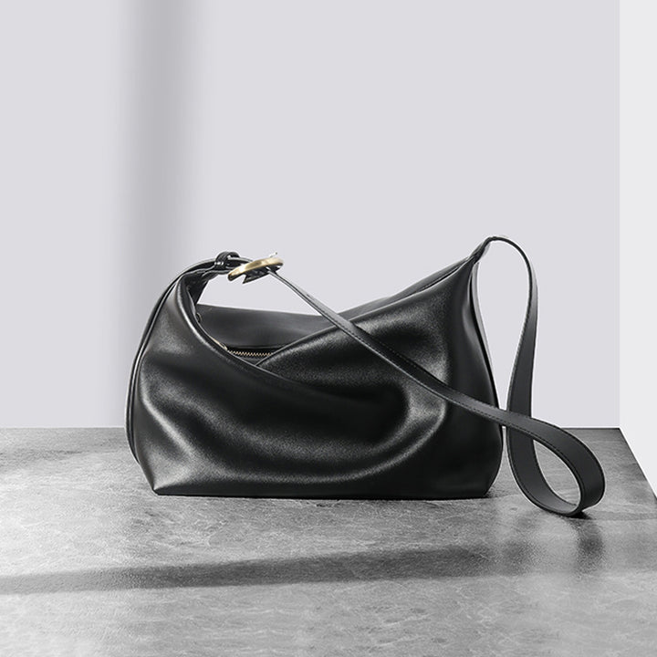 Minimalistische Gebogene Leder Schultertasche mit Verstellbarem Gurt