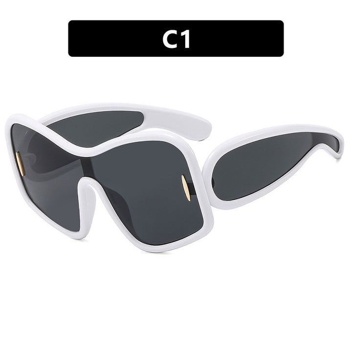 Damen futuristische Sonnenbrille mit extrabreitem Design und schützendem UV-Filter Karnz