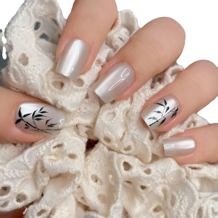 Künstlerische Blumendruck-Press-On-Nagelkunst Karnz