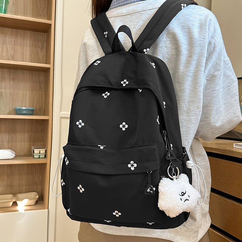 Modischer Rucksack mit Hochwertigen Stickereien Karnz