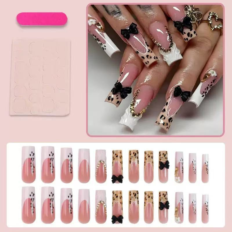 Luxe Nageldesign Verlängerungen Karnz