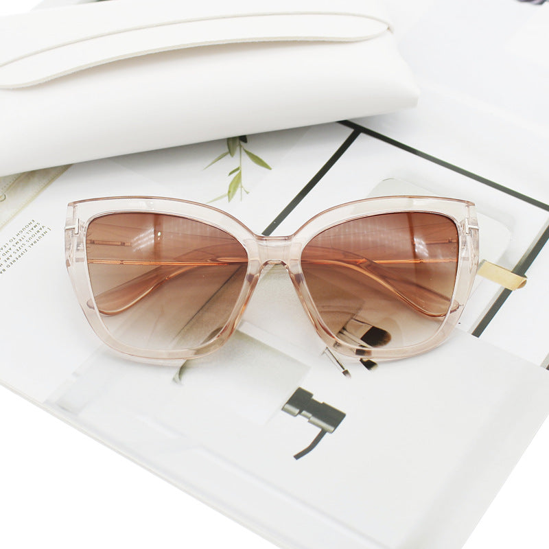Damen Cat-Eye Sonnenbrille mit eleganten Akzenten Karnz