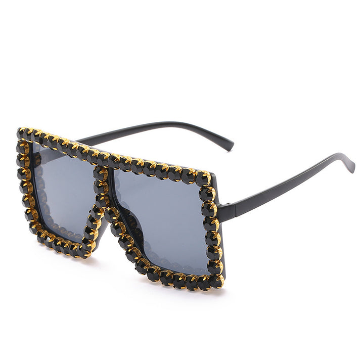 Damen modische Sonnenbrille mit Strassverzierung Karnz