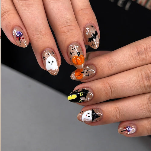 Kunstnagelset mit fröhlichem Halloween-Motiv und künstlerischen Designs Karnz