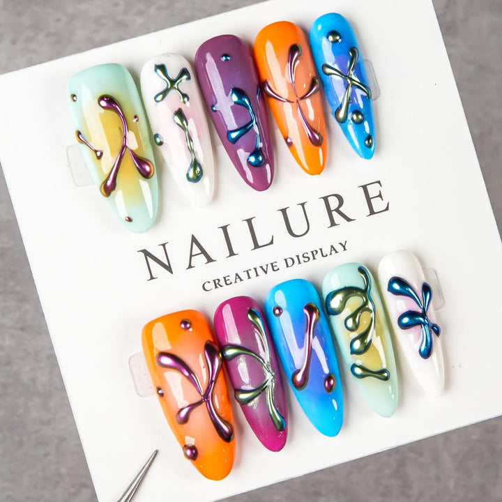 Künstlerisches Press-On Nagelset mit einzigartigem Design