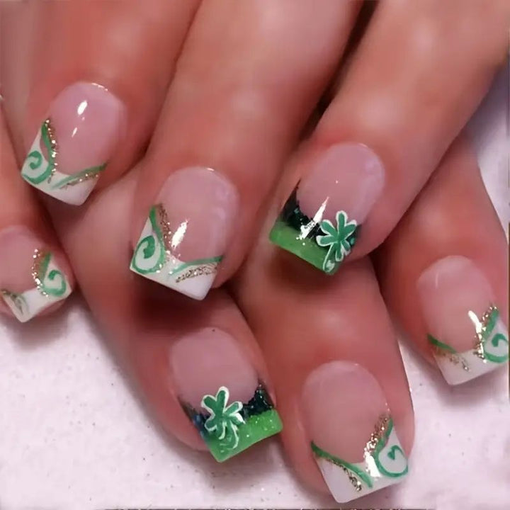 Dekorative französische Spitze Nagelkunstverzierungen Karnz