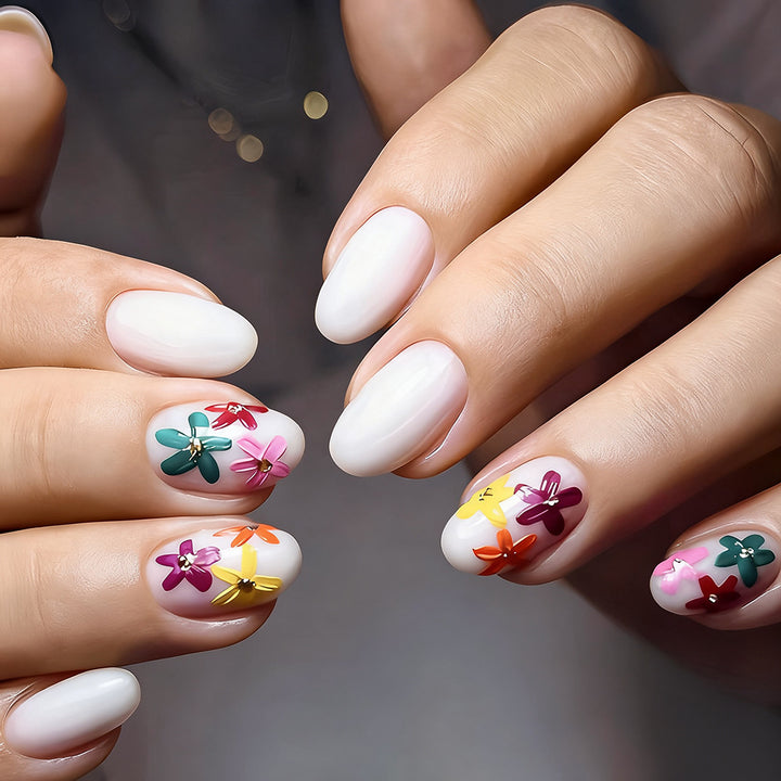 Florales verziertes Nagelkunstset Karnz