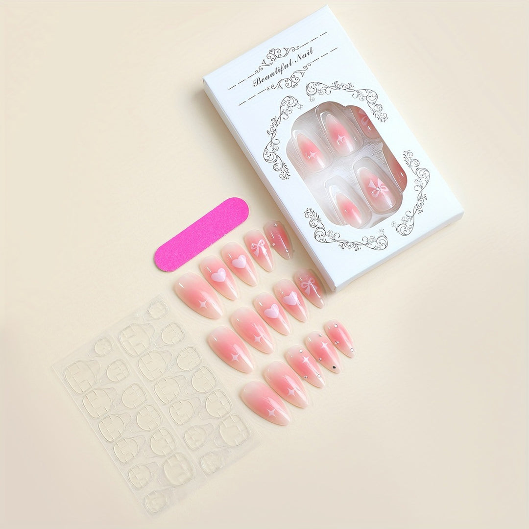 Kunstnagelset mit romantischem Design Karnz
