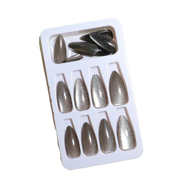 Glamouröse schimmernde Press-On-Nagelspitzen Karnz