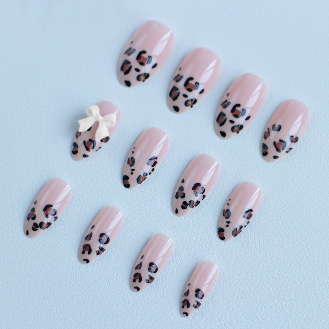 Trendiger Leopardenmuster-Nagelkunstset