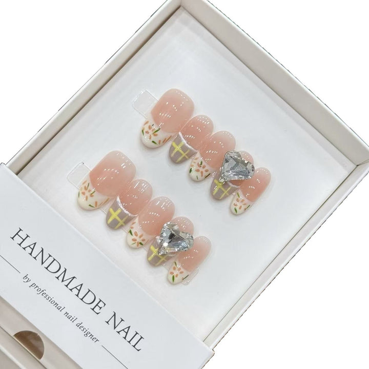 Dekoratives Handgemachtes Nagelset