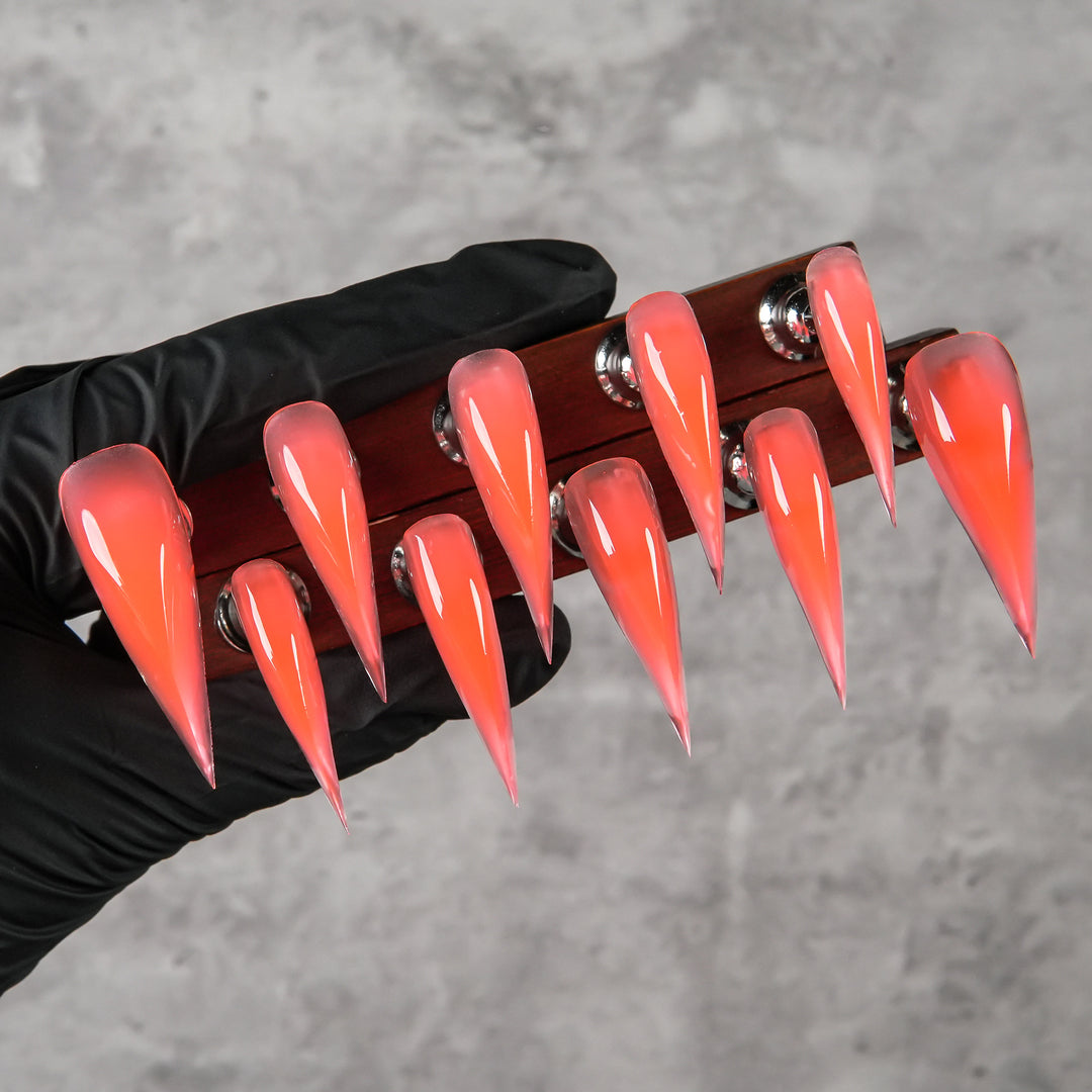 Scharfe Stiletto Press-On Nagel Set
