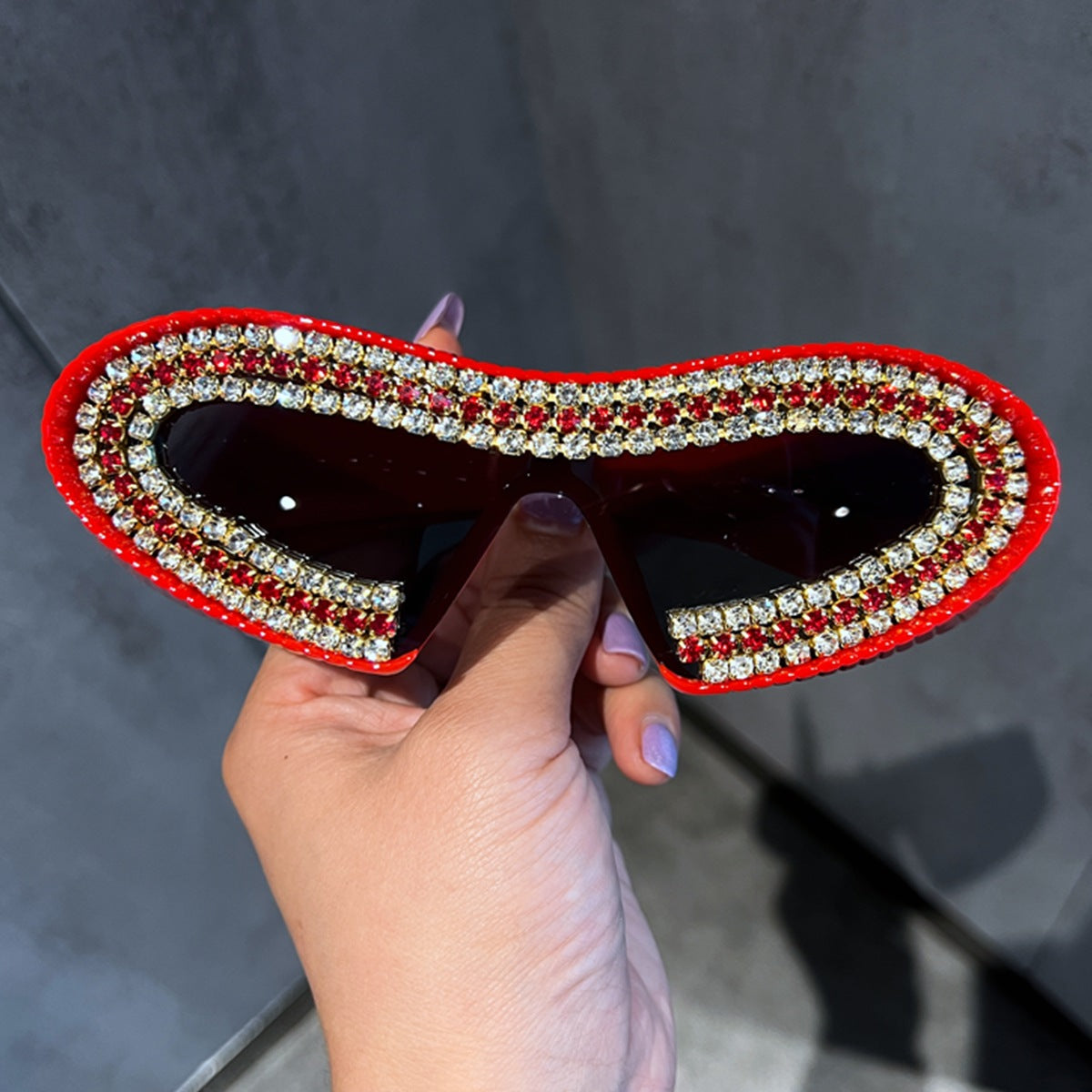 Damen Glamouröse Sonnenbrille mit funkelndem Kristallrahmen Karnz 1780939152