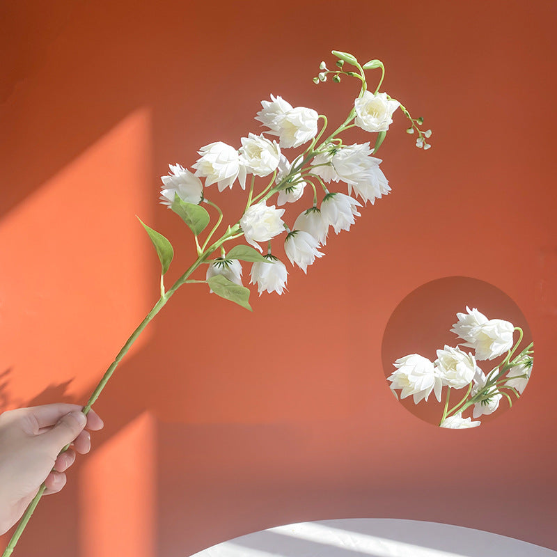 Lebensechte Blumenstamm-Anordnung