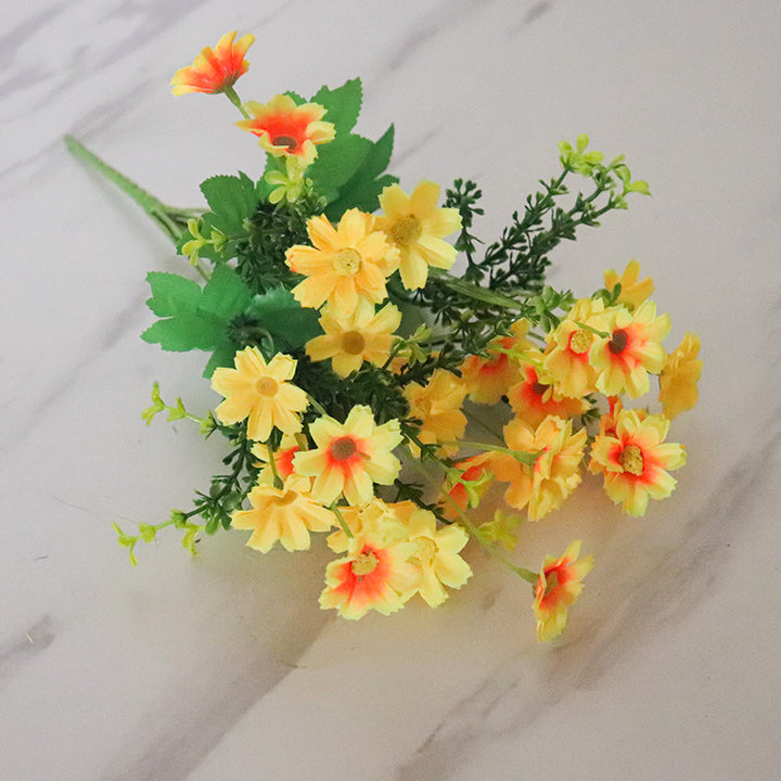 Lebensechter Blumenstrauß