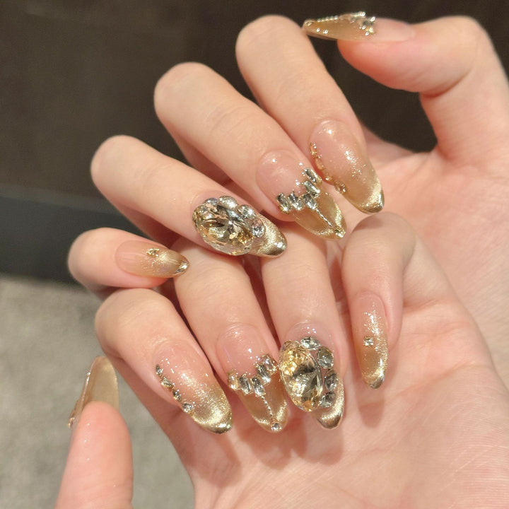 Elegantes Press-On-Nail-Set mit Edelstein-Akzenten