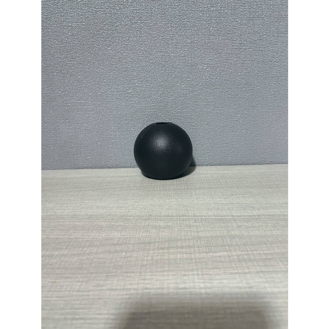 Minimalistische Keramiksphärenpflanzer Karnz
