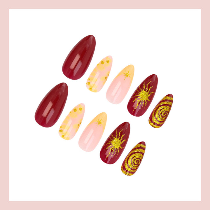 Kunstnagelset mit glamourösen Designs und kreativen Akzenten Karnz