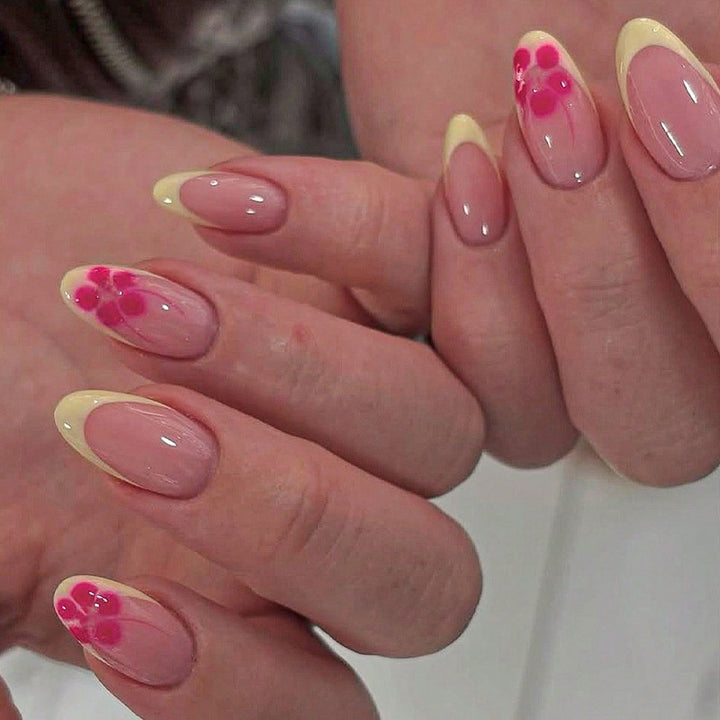 Blumenakzent Französische Spitze Press-On Nagelset Karnz