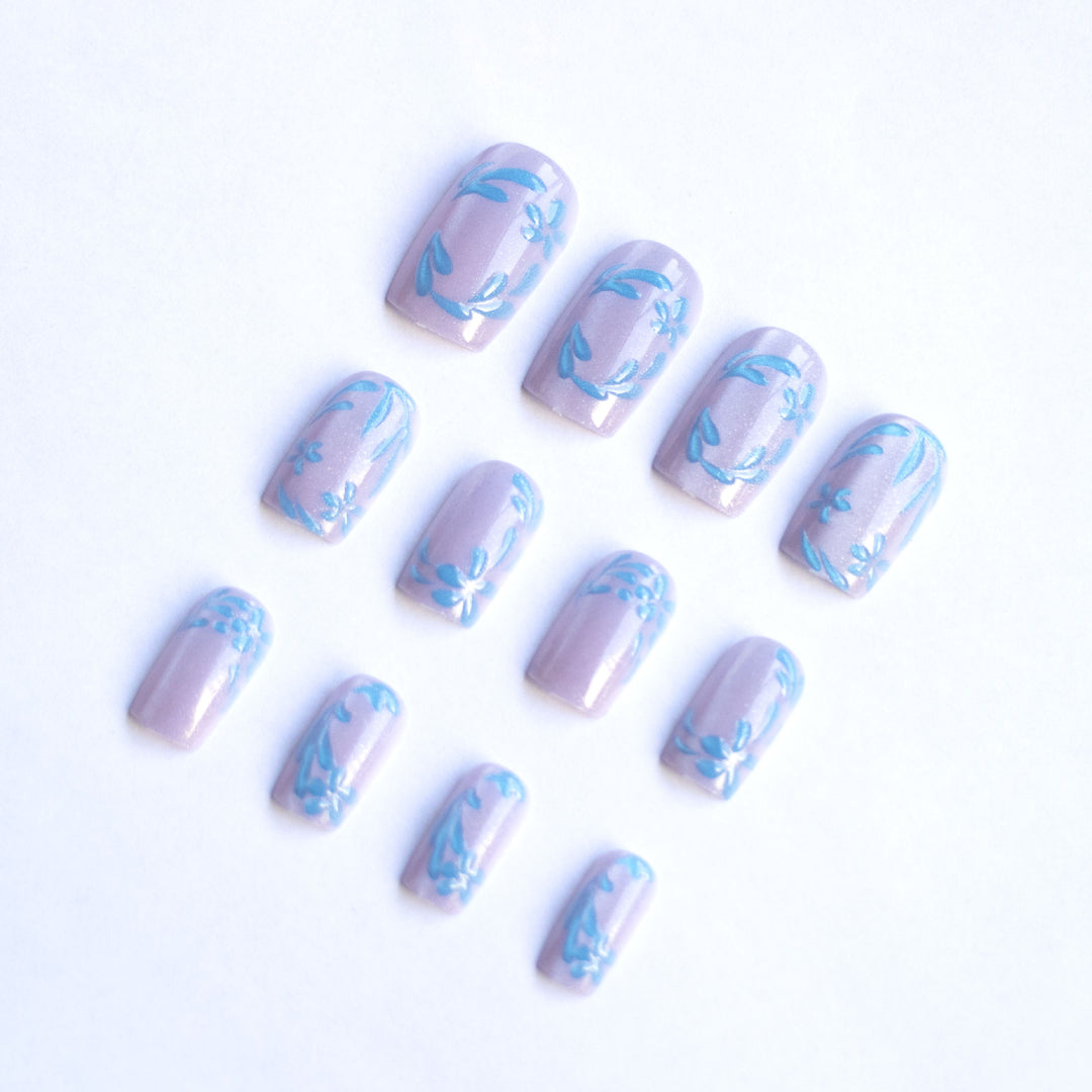 Florales Design Nagelkunst