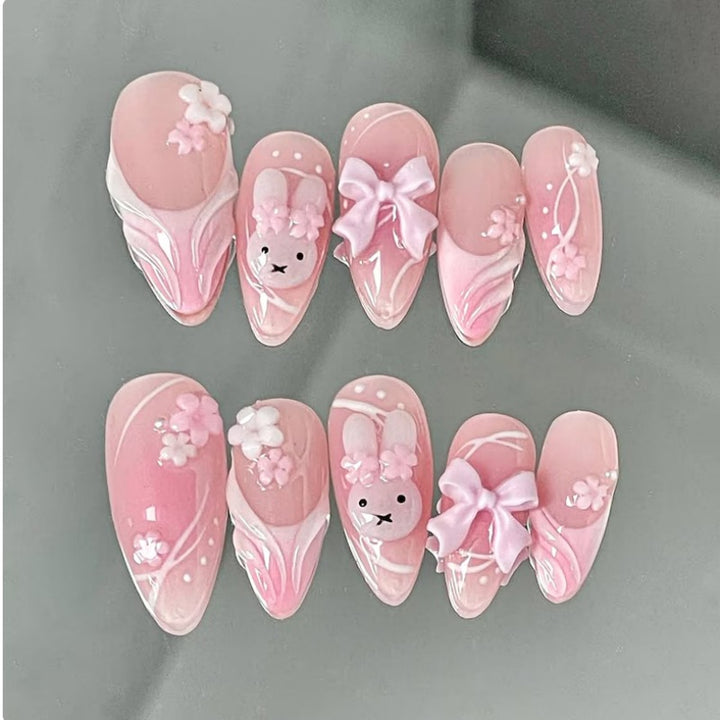 Künstlerisches Floral- und Stern-Applikationen Press-On Nagelset Karnz
