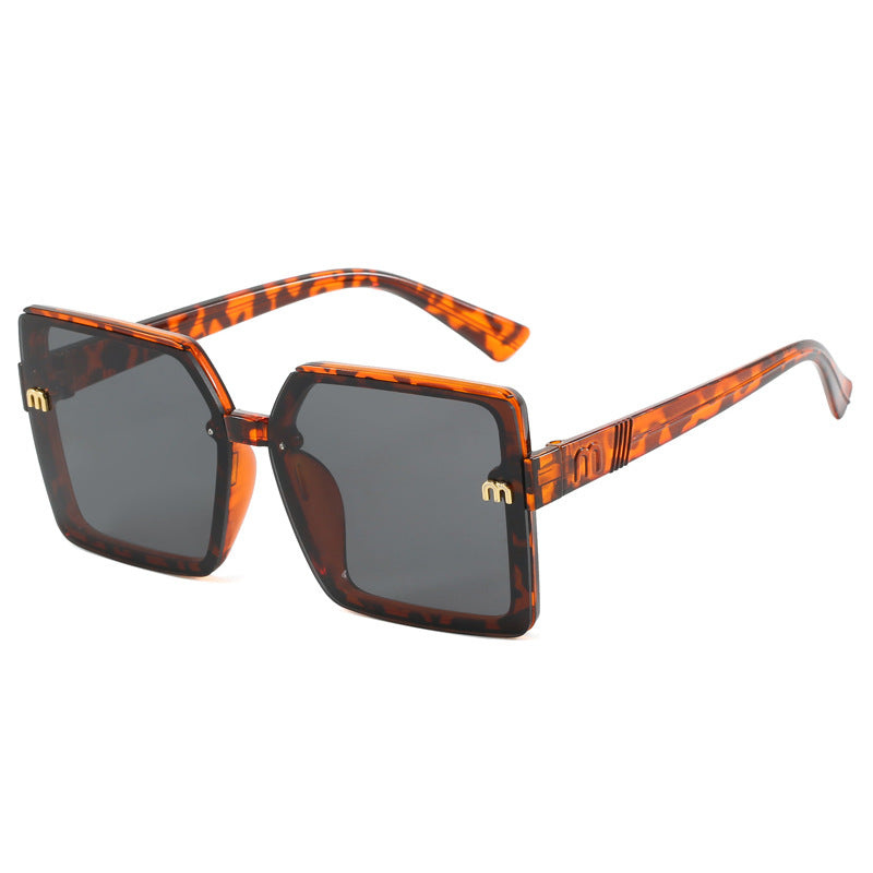 Damen modische quadratische Sonnenbrille mit verspiegeltem Verlauf Karnz