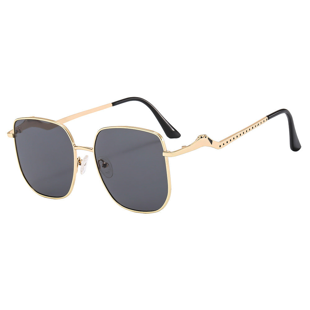 Damen quadratischeDesigner-Sonnenbrille mit dekorativen Akzenten Karnz