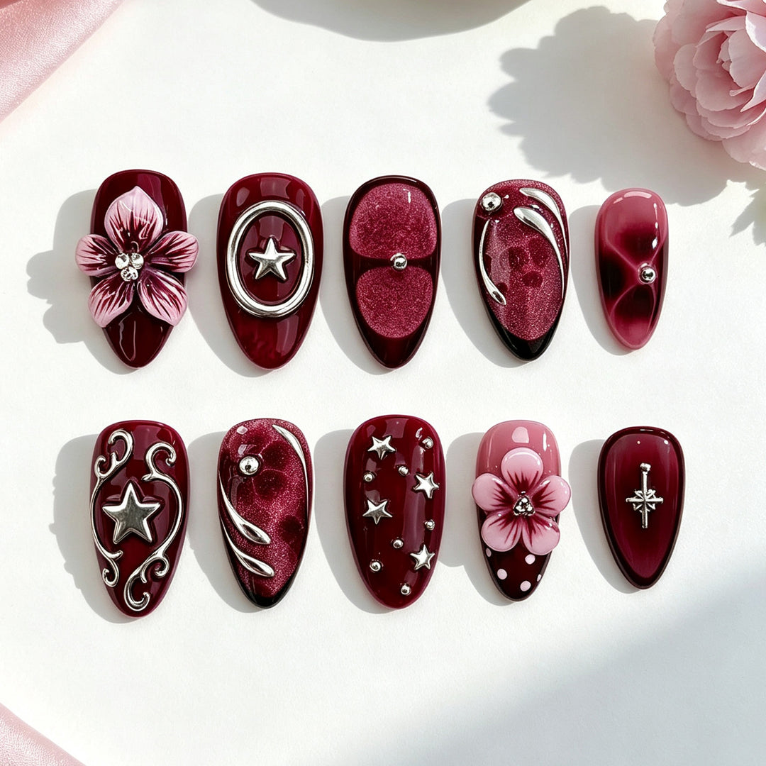 Dekoratives Florales Nageldesign