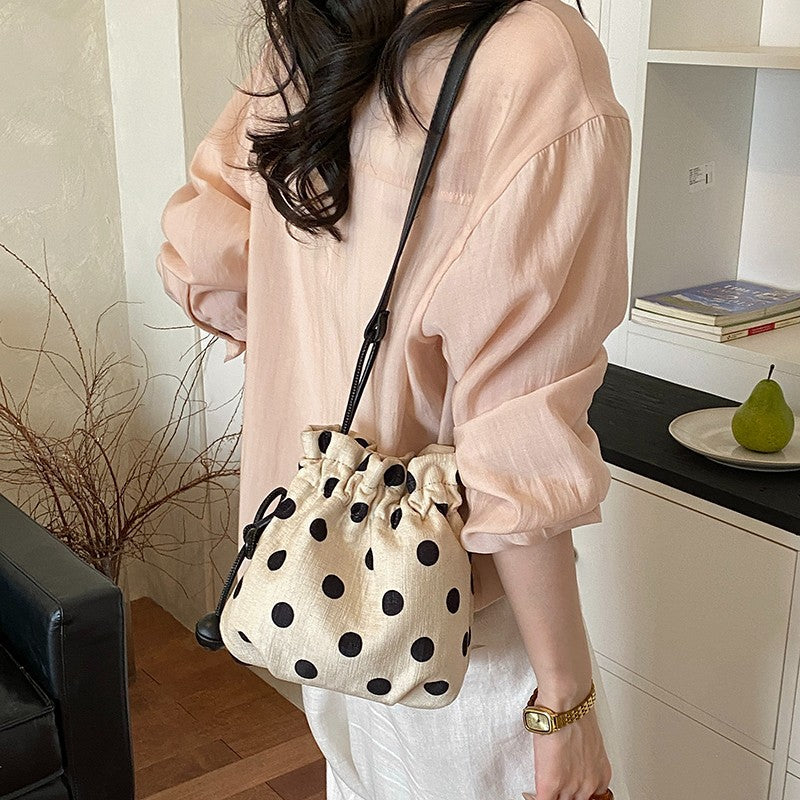 Polka Dot Zugband Schultertasche Karnz