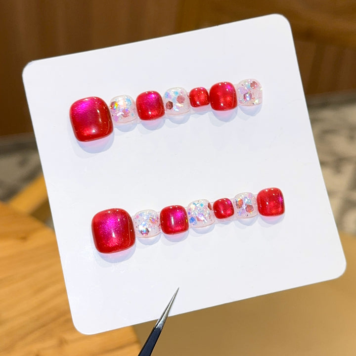 Kunstnägel mit Funkelnden Akzenten und Glitzerndem Design Karnz