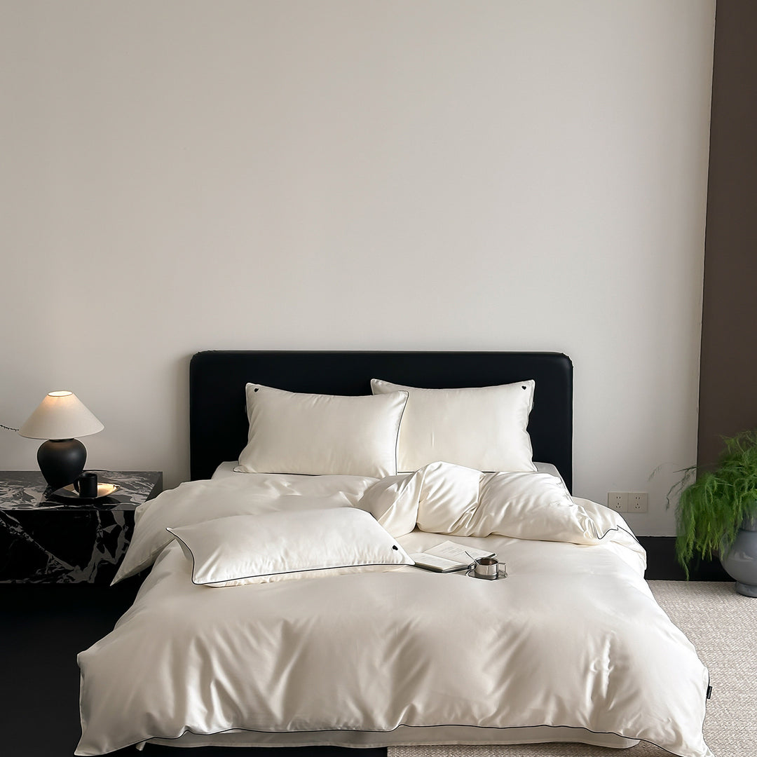 Luxus Satin Bettbezug Set mit kontrastierenden gepipten Kissenbezügen