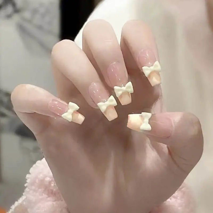 Kunstvolle Nageldesigns mit Katzenmotiv Karnz