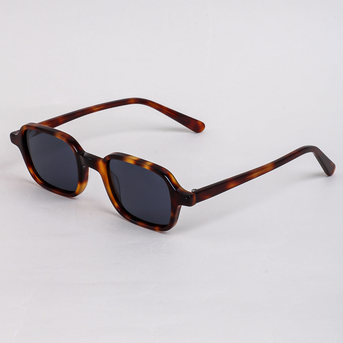 Damen modische Sonnenbrille im einzigartigen, zeitgenössischen Design Karnz