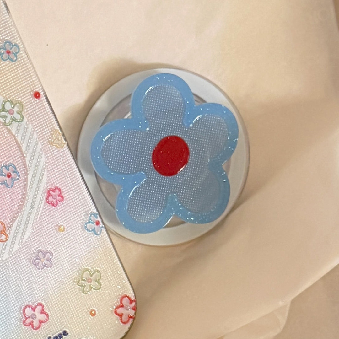 Niedlicher Blüten-Anstecker Karnz
